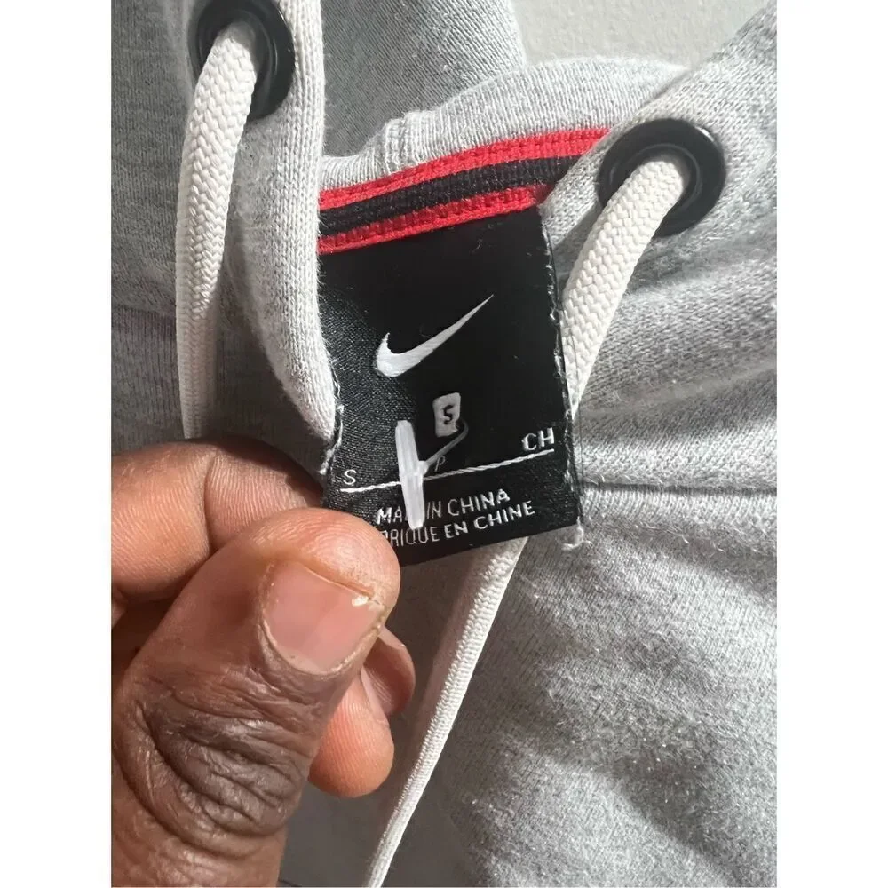 Nike Kyrie Hoodie Mens Small Hooded Sweatshirt Fleece Pullover Sweater